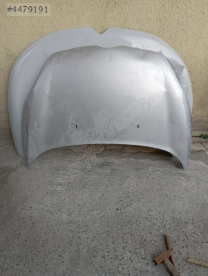 2018 model ford fıesta kaput