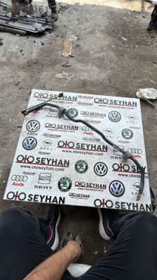 3C0411303A Volkswagen Passat b6 b7 ön viraj denge demiri