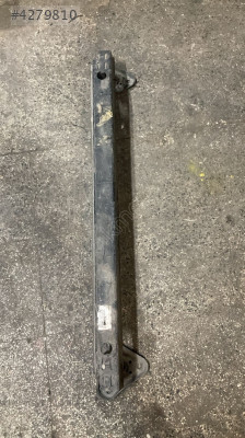 Toyata yaris arka tampon demiri 2006-2009