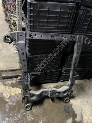 OPEL İNSİGNİA A MOTOR BEŞİĞİ / TRAVERS