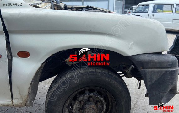 MİTSUBİSHİ - L200 / SAĞ ÖN ÇAMURLUK