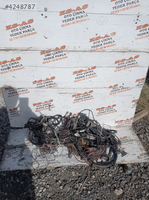 VOLKSWAGEN GOLF 3 GÖĞÜS TESİSATI ÇIKMA ORJİNAL 1992-1998