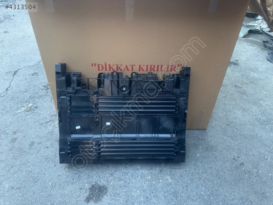 Ford Courier 2024 sonrası ön panel sıfır Orjinal benzinli