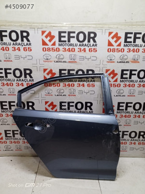 TOYOTA COROLLA SAĞ ARKA KAPI ÇIKMA ORJİNAL YEDEK PARÇA