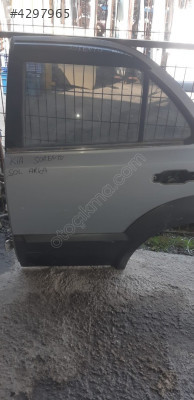 KİA SORENTO SOL ARKA KAPI DOLU ORJİNAL ÇIKMA