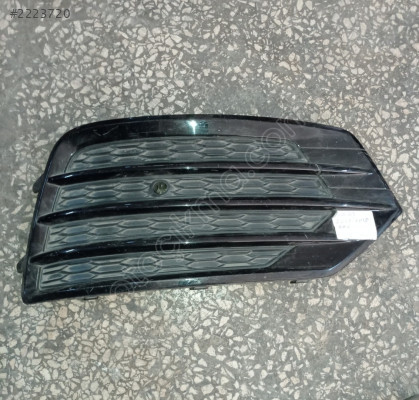 8U0807152C 15-18 AUDİ Q3 ORJ. ÇIKMA TAMPON IZGARA SAĞ