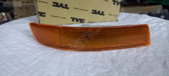 Toyota Corolla AE101 ön tampon sinyali sağ OEM 8151012670 sıfır