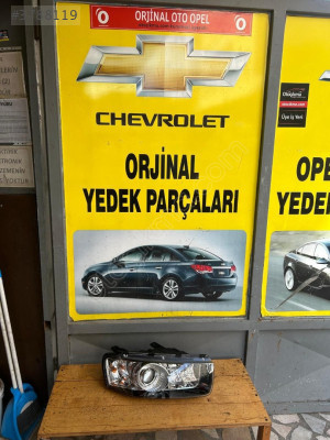 C140 Chevrolet Captiva Sağ Ön Far - Oto Çıkma Parçaları
