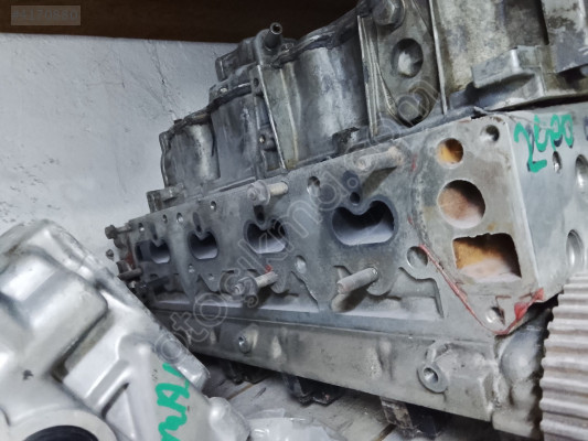 Opel Vectra 2000 motor silindir kapağı vetra c