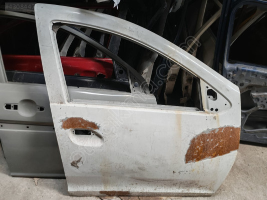 2018 DACIA DUSTER SAĞ ÖN KAPI