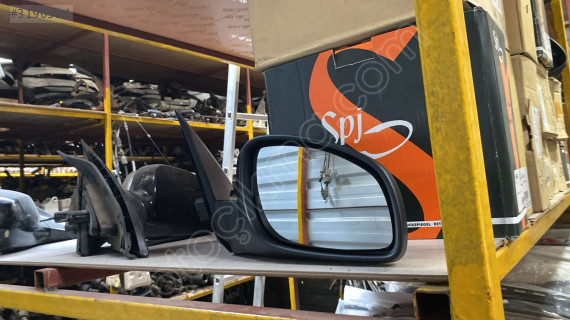Opel vectra c  sağ ayna elektrikli