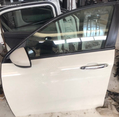 Fiat egea sol ön kapı hatasız boyasız dolular dolusu