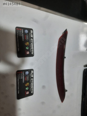 SKODA RAPİD SAĞ TAMPON REFLEKTÖRÜ 2013