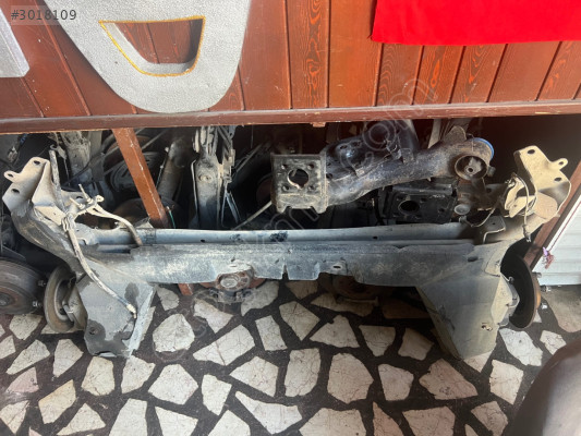 Renault Megane 2 Çıkma Komple Arka Dingil