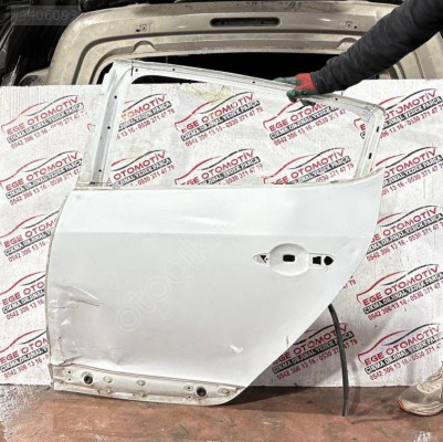 RENAULT MEGAN 3 BEYAZ SOL ARKA KAPI ORJINAL
