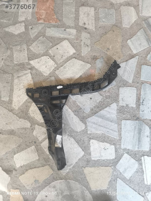 2015 Jetta sağ arka tampon braketi ORİJİNAL