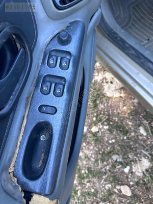 RENAULT LAGUNA CAM DÜGMESİ