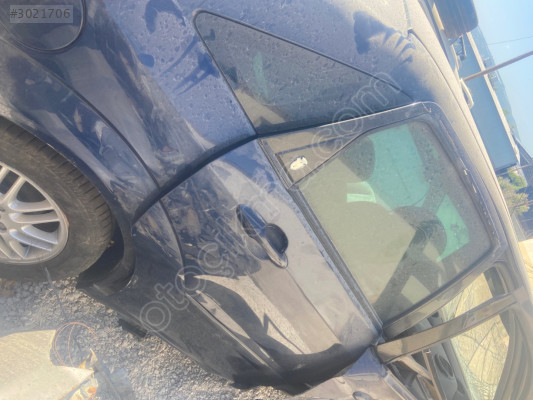 Ford focus 1 sağ arka kapı