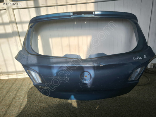 Opel Corsa E bagaj kapağı orijinal çıkma