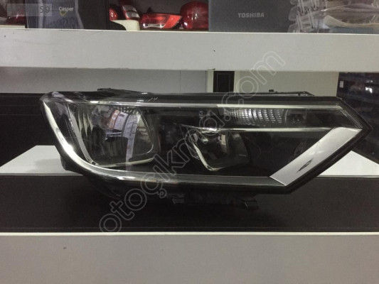 VOLKSWAGEN PASSAT B8 SAĞ ÖN FAR