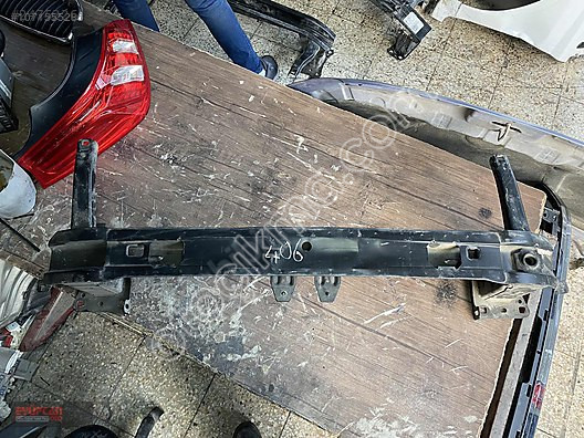Orjinal VW Passat B8 Tampon Demiri - Eyupcan Oto