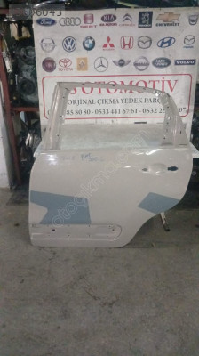 2015-2019 FİAT 500L SOL ARKA KAPI