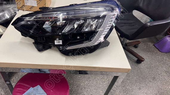 RENAULT CLİO 5 SOL FAR SÖKME HATASIZ