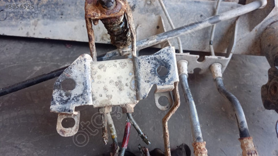 renault clio 1,4 benzinli arka fren limitörü