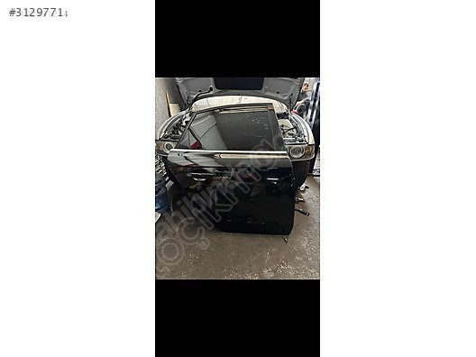 AUDİ A4 2014 SAĞ ARKA KAPI ORJİNAL HATASIZ SİYAH