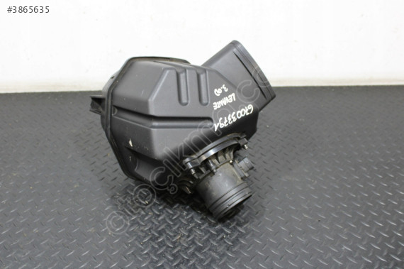 670033791 MASERATİ LEVANTE HAVA FİLTRE KAZANI