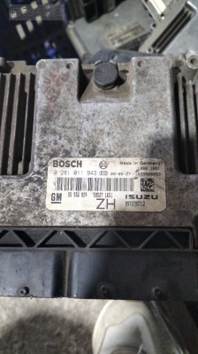 0281011943 Opel Astra h 1.7 motor beyni