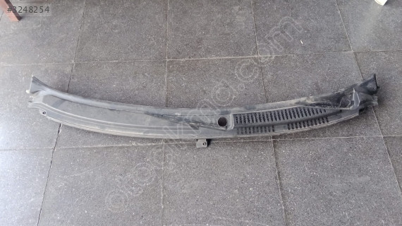 Fiat Punto (2003-2006) ön cam ızgarası orijinal hatasız 50tl