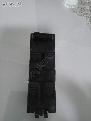 MAZDA 323 1992 - 1997 SOL ÖN DÖRTLÜ CAM DÜĞMESİ 3508683508