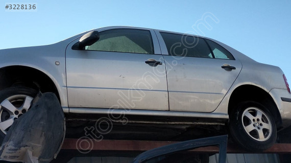Skoda Fabia kapılar