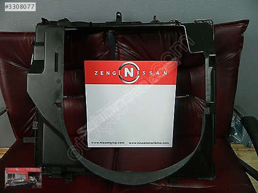 Nissan Navara D-40 2006-2013 Fan Davlumbazı Oem-21476-EB70A