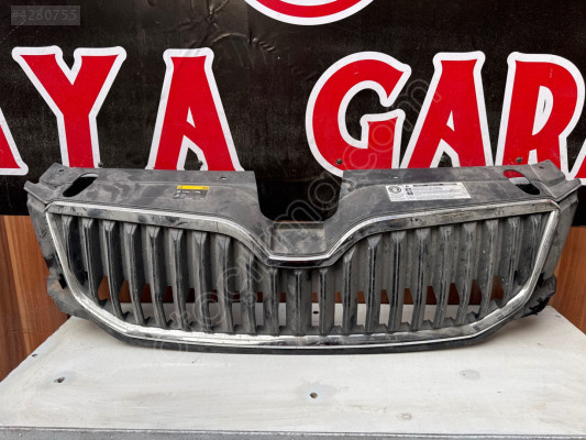 Skoda Octavia Ön Panjur 2013-2017  5E0853653 , 5E0 853 653