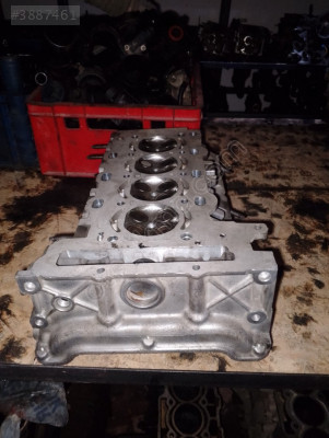 1.6 thp silindir kapağı