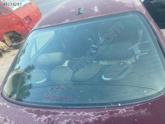 Toyota carina arka cam