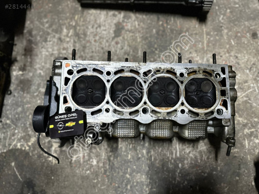 OPEL VECTRA B 1.8 X18XE SİLİNDİR KAPAĞI ÇIKMA ORJİNAL GM
