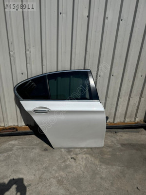 BMWF10 520 SAĞ ARKA KAPI