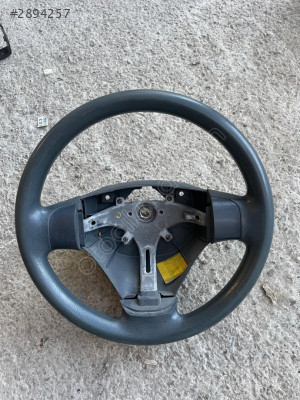 Hyundai Accent Era direksiyon simidi