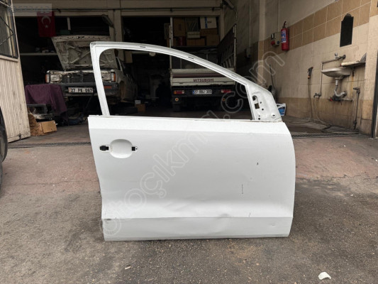 2011/2018 VW POLO BEYAZ SAĞ ÖN KAPI ORJINAL GÖÇÜKLÜK