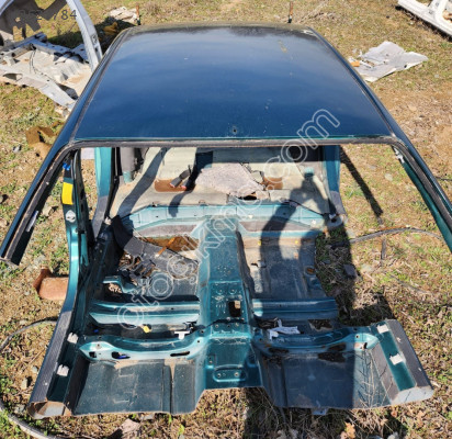 TOYOTA AVENSİS 1998 ORJİNAL KESME TAVAN+ARKA ÇAMURLUK