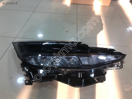 TOYOTA C-HR 2023 SAĞ FAR 81110-F4220-00