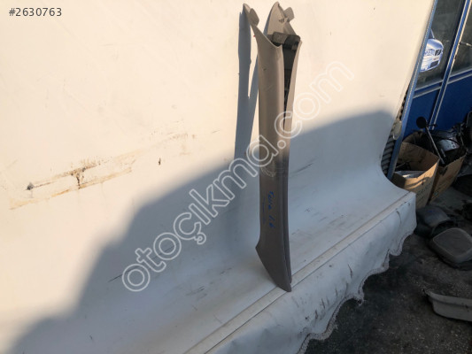 TOYOTA COROLLA 1999/2002 ÖN DİREK PLASTİĞİ