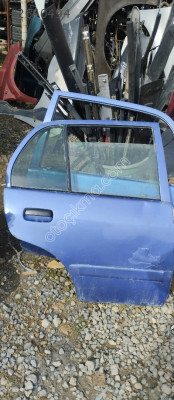TOYOTA STARLET SAĞ ARKA KAPI ÇIKMA ORGİNAL