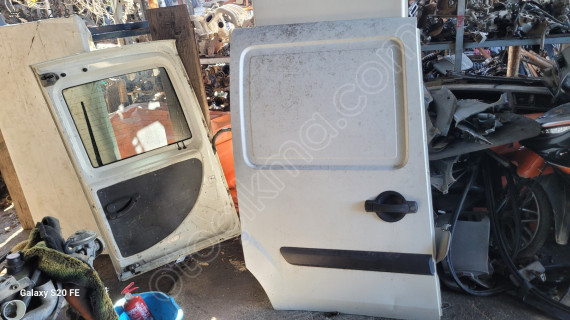 Fiat doblo 2008 sağ sürgülü kapı