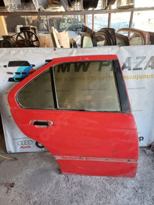 BMW 3 SERİSİ E36 SAĞ ARKA KAPI