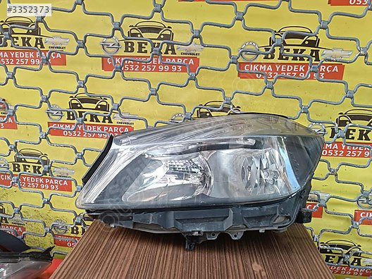 MERCEDES CLA 180 SOL FAR HALOJEN ÇIKMA ORJİNAL YEDEK PARÇA