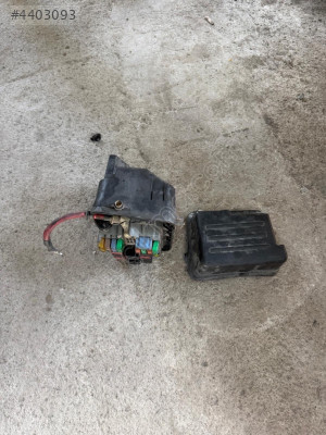 FIAT LİNEA ÇIKMA SİGORTA KUTUSU